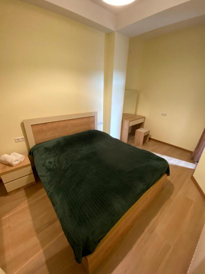 Lovely And Cozy Apartment! Kutaisi Dış mekan fotoğraf