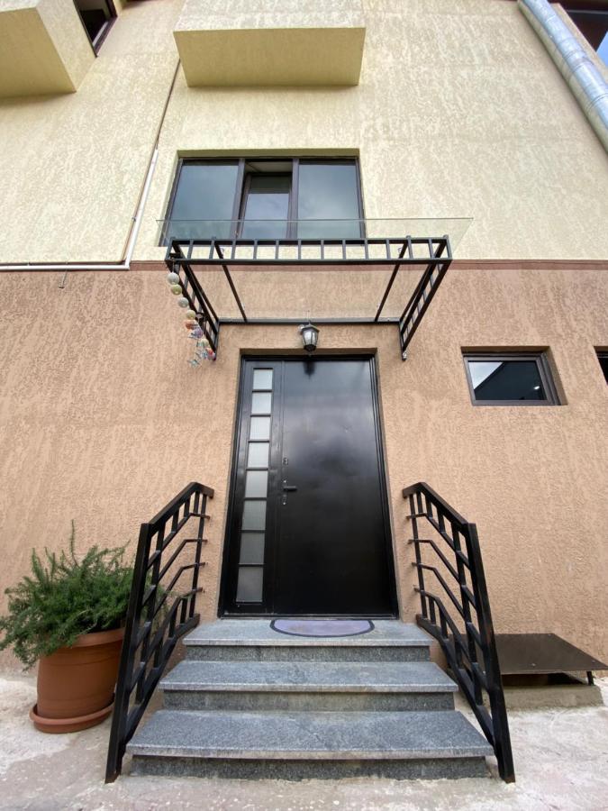 Lovely And Cozy Apartment! Kutaisi Dış mekan fotoğraf